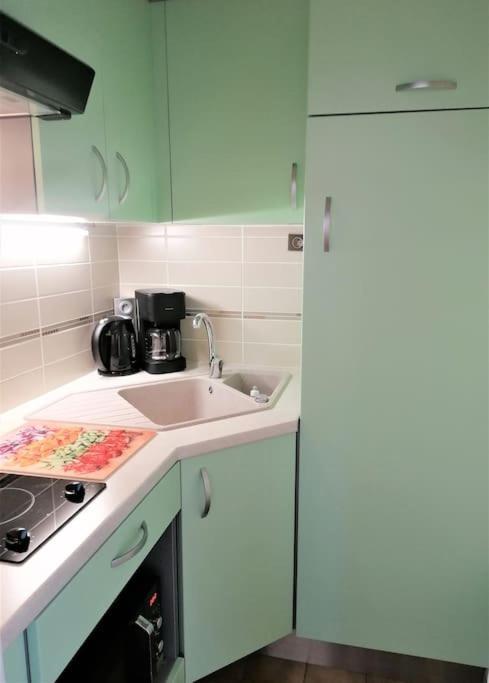 Appartement L'Evasion, Vue Mer, Plages A Pied Frejus Bagian luar foto
