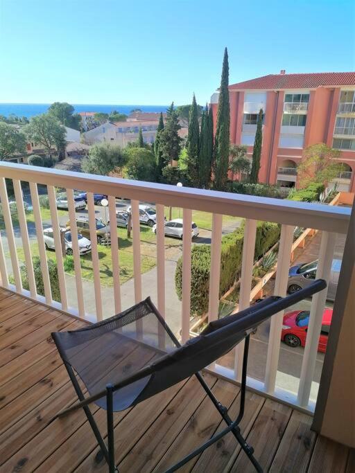 Appartement L'Evasion, Vue Mer, Plages A Pied Frejus Bagian luar foto