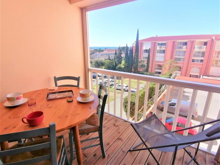 Appartement L'Evasion, Vue Mer, Plages A Pied Frejus Bagian luar foto